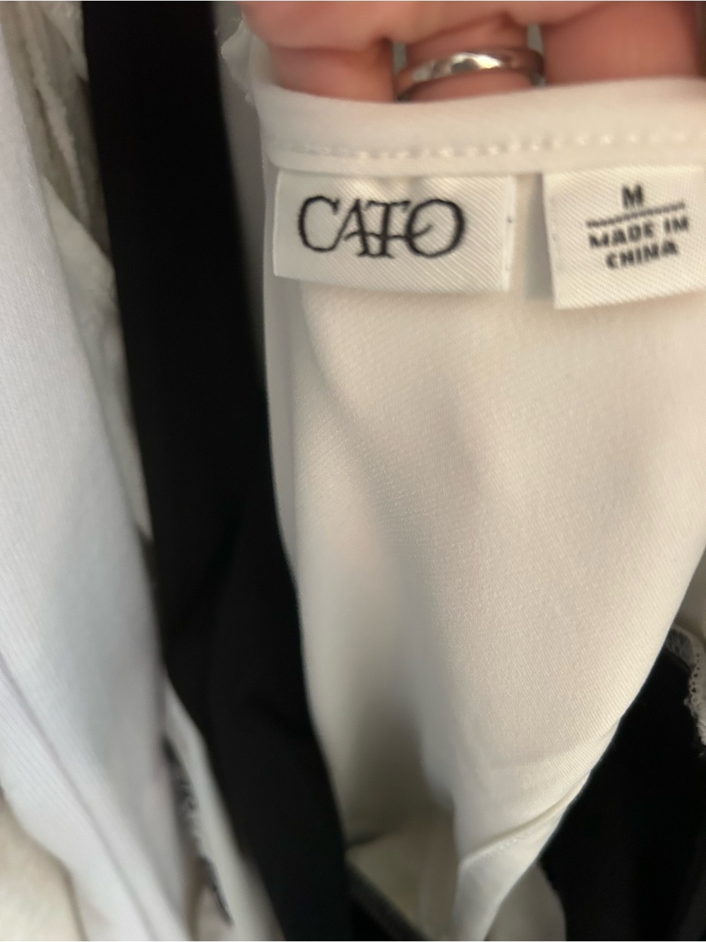 Cato Black and White Sleeveless Floral V-Neck Fit-and-Flare Dress - Picture 5 of 5